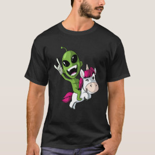 Alien fährt auf Unicorn T-Shirt