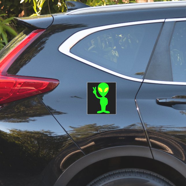 ALIEN FUNNY LITTLE GREEN MAN AUTO DECAL STICKER (Rückseite des Autos)