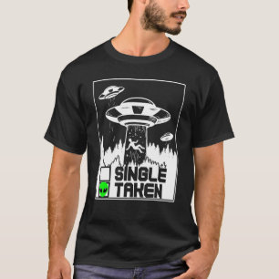 Alien für Erwachsene Raumfahrzeuge im Grünen Gebie T-Shirt