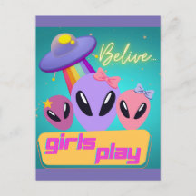 Alien glaubt, dass Mädchen spielen