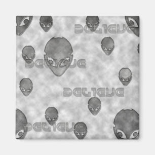 Alien glaubt magnet