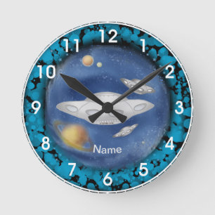 Alien Gray Spaceship Clock Runde Wanduhr
