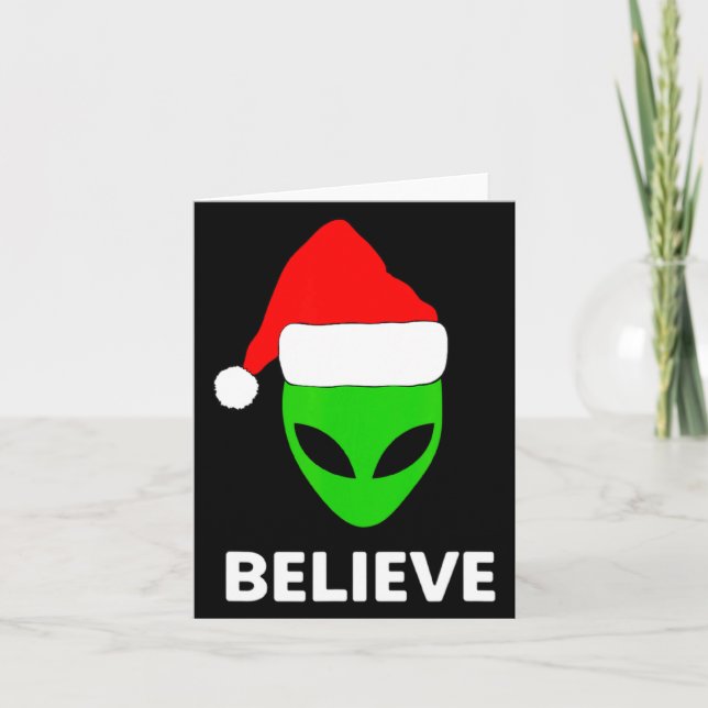 Alien Green Face Christmas Santa Hat Believe  Karte (Vorderseite)