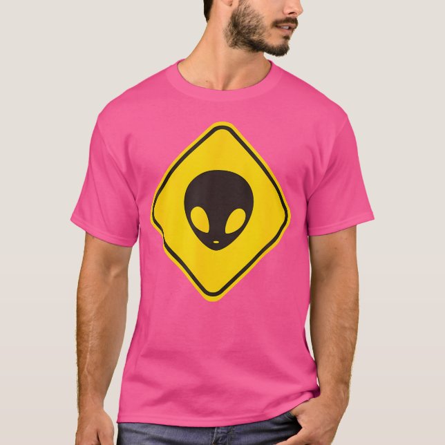 Alien Head Ufo. Universum T-Shirt (Vorderseite)