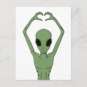 Alien-Herz-Pose Postkarte