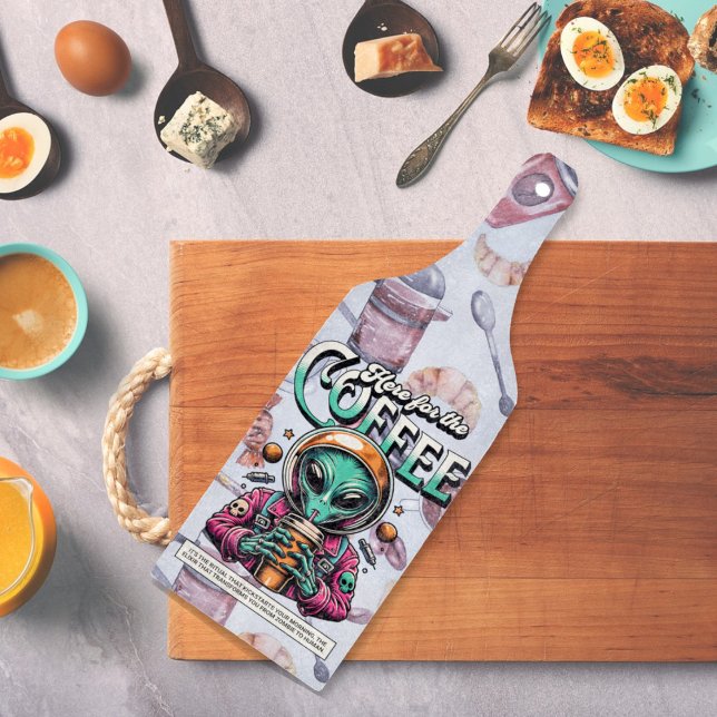 Alien hier für den Kaffee Schneidebrett (Von Creator hochgeladen)