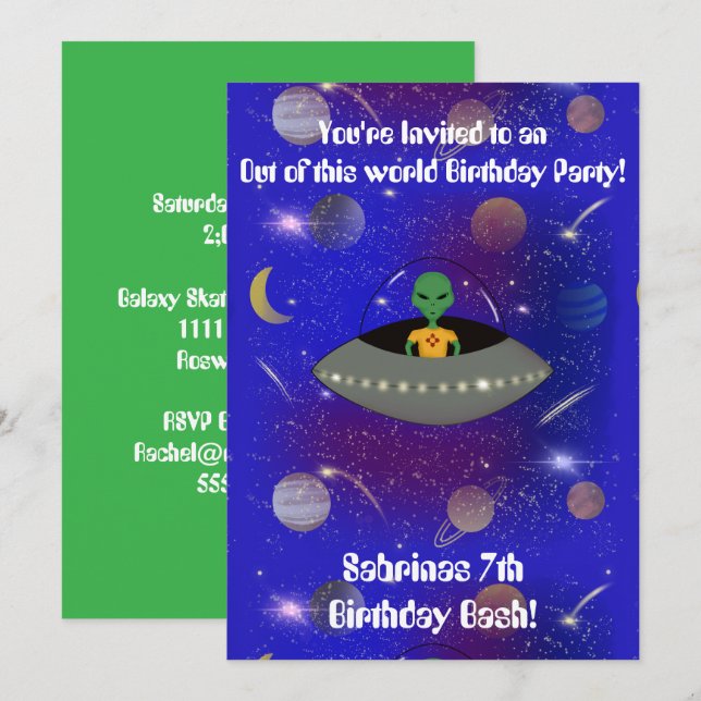 Alien in einem Raumschiff mit einem neuen T - Shir Einladung (Vorne/Hinten)