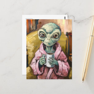 Alien in einem rosa Gewand mit Kaffee Postkarte