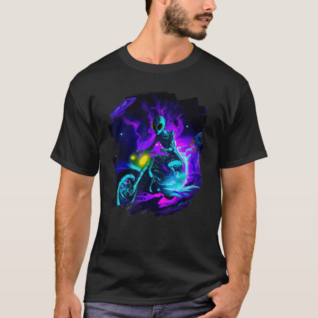 Alien Reiten Motorrad Dirt Bike in Space Außerirdi T-Shirt (Vorderseite)