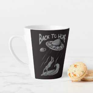 Alien-UFO-Surfing-Illustration mit Zurück nach Hau Milchtasse