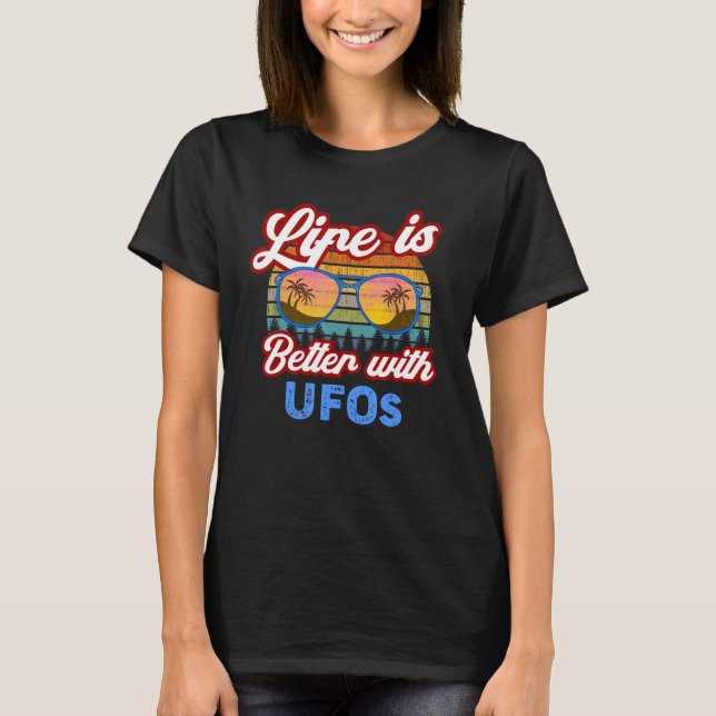 Alien   With UFOs  Summer Saying T-Shirt (Vorderseite)