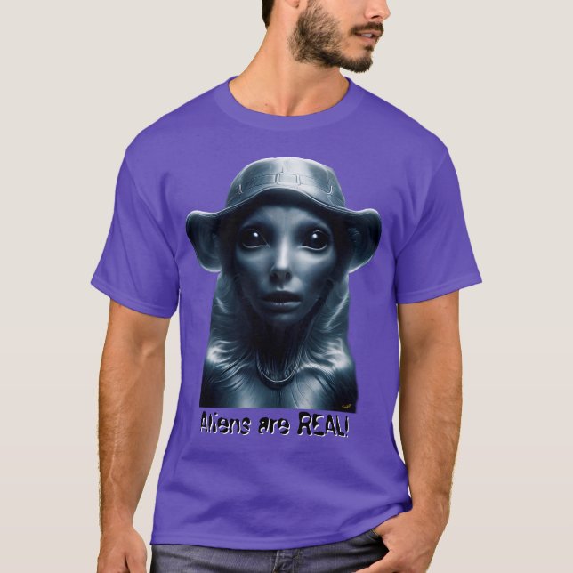 Aliens are REAL! T-Shirt (Vorderseite)