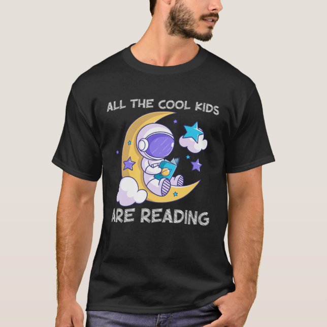All the Cool Kids Are Reading Book and Reading T-Shirt (Vorderseite)