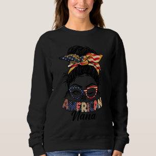 Alle American Nana Messy Bun am 4. Juli a Sweatshirt