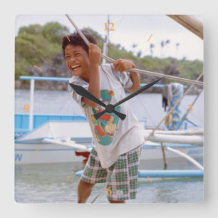 Alle gingen auf. quadratische wanduhr