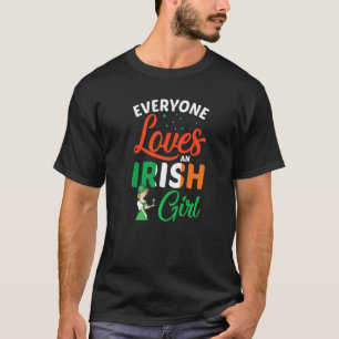Alle Lieben an einem Irish Girl Funny St Patricks T-Shirt
