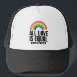 Alle Lieben sind gleichberechtigte LGBT-Rechte-Rai Truckerkappe<br><div class="desc">"All Liebe Is Equal" ist ein Retro- und Aquarelldesign, das sich durch den Regenbogen auszeichnet, der sich durch Stolz und die Unterstützung von Liebe, Gleichheit und Sensibilisierung auszeichnet. Das ist eine tolle Geschenkidee für Rainbow LGBTQ Lesbian Pan Trans Quees Cis Equipment, perfekt für den Pride Month, Pride Week mit Regenbogenflagge....</div>