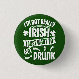 Alle sind irisch auf Saint Pats Button