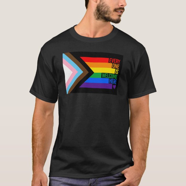 Alle sind willkommen hier (Progress-Pride-Flag) T-Shirt (Vorderseite)