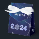 Alles Gute zum neuen Jahr 2022. Snowflakdesign Geschenkschachtel<br><div class="desc">Frohe Weihnachten und ein glückliches neues Jahr 2022 Snowflake Design Family / Hochzeit / Corporate / Business Personalisiert Gefallen | Geschenkboxen. Matching Karten und Geschenke in der Weihnachts- und Neujahrskategorie unseres Stores.</div>