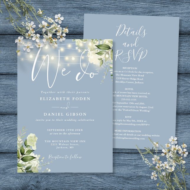 Alles in allem machen wir Blumenlampen duftende bl Einladung (All In One We Do Floral Lights Dusty Blue Wedding Invitation)