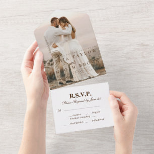 Alles-in-Einem Hochzeits-RSVP mit romantischer Kal All In One Einladung