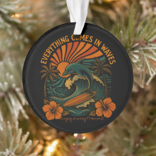 Alles kommt in Waves Retro Ornament