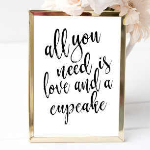 Alles, was du brauchst, ist Liebe und ein Cupcake  Einladung