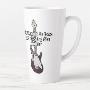 Alles was ich brauche ist Liebe und Gitarre spiele Milchtasse