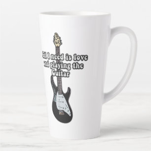 Alles was ich brauche ist Liebe und Gitarre spiele Milchtasse