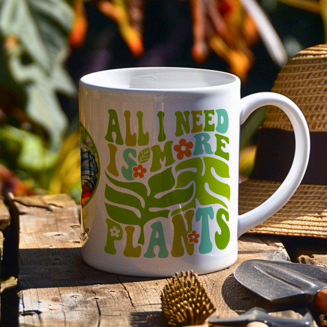 Alles, was ich brauche, sind mehr Pflanze - Pflanz Kaffeetasse (Get ready to elevate your plant obsession with this vibrant “All I need is more plants” mug! )