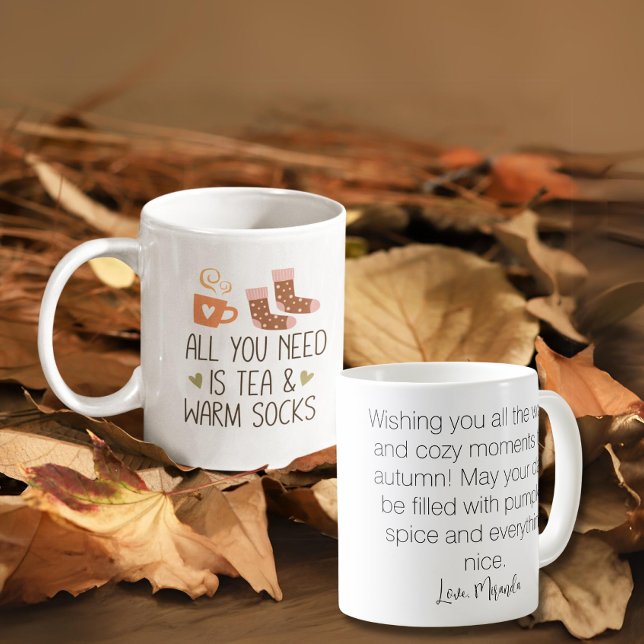Alles, was Sie brauchen, ist Herbst mit einer benu Kaffeetasse (All you need is Autumn with a custom message Coffee Mug)