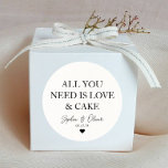 ALLES, WAS SIE BRAUCHEN, IST LIEBE UND HERZLICHE G RUNDER AUFKLEBER<br><div class="desc">Ein klassischer Black Danke You Wedding Sticker mit "Alles was du brauchst ist Liebe und Kuchen" in einem klassisch modernen und eleganten Schriftart. Sie können es einfach mit Ihren Namen und Hochzeitsdatum personalisiert.</div>
