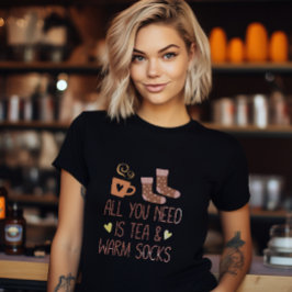 Alles was Sie brauchen ist Tee & Warm Socken Fraue