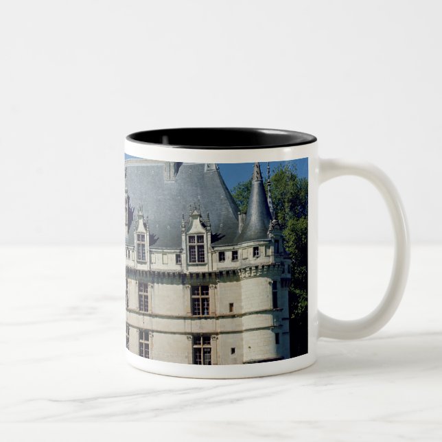 Allgemeine Ansicht des Chateaus D'Azayle-Rideau Zweifarbige Tasse (Rechts)