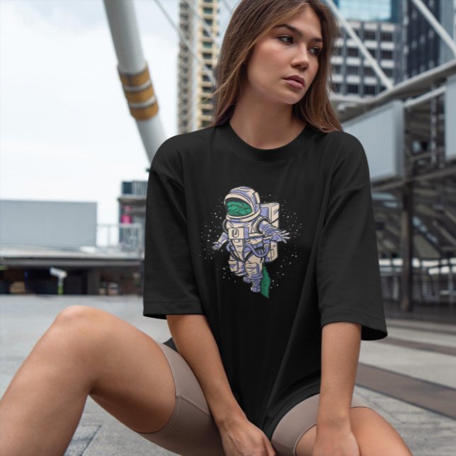 Alligator Space Astronaut T-Shirt (Von Creator hochgeladen)