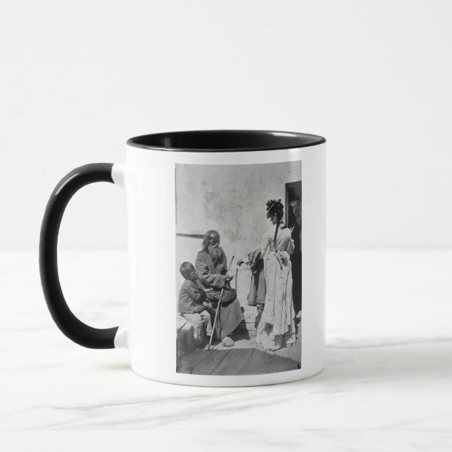 Almosen Tasse (Links)