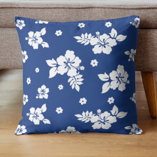 Aloha Blue Classic Hawaiian Seamless Pattern Kissen (Von Creator hochgeladen)