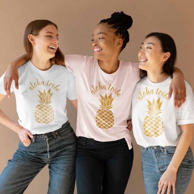 Aloha Tribe Hawaiian Gold Ananas Bridesmaid T-Shirt (Von Creator hochgeladen)