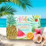 Aloha Tropical Pineapse Summer Luau Birthday Einladung<br><div class="desc">Tropische, sommerliche Geburtstagsfeier mit einem bunten "Aloha"-Gruß, Aquarellfrüchten (Ananas, Wassermelone, Orange), einem eisigen Cocktail mit festlichem Drink-Regenschirm, einer Blume aus rosa Hibisken und Palmenblättern auf handgemalten aquablauen Hintergrund. Die Rückseite ist ein niedliches Ananas-Muster auf dem Hintergrund des Wasserfarbengrades. Personalisieren Sie es mit Ihrem Namen, Alter und Party-Details. *Wenn Sie nach...</div>