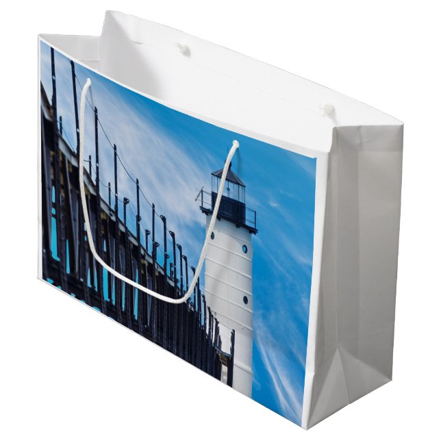 Along Manistee Große Geschenktüte (Vorderseite Schrägansicht)
