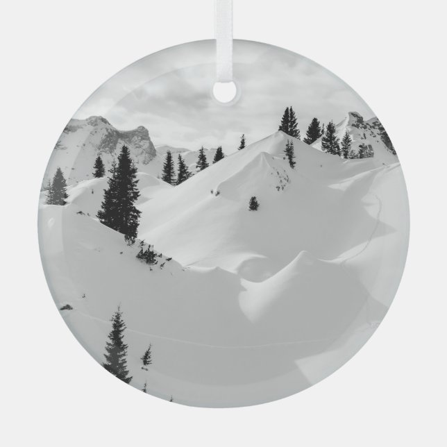 Alpenlandschaft: Schneesichere Berge Ornament Aus Glas (Vorderseite)