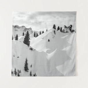 Alpenlandschaft: Schneesichere Berge Wandteppich