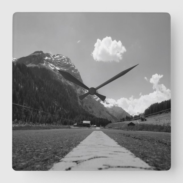 Alpenstraße Quadratische Wanduhr (Vorderseite)