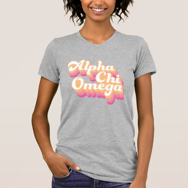 Alpha Chi Omega | Groovy Schrift T-Shirt (Vorderseite)