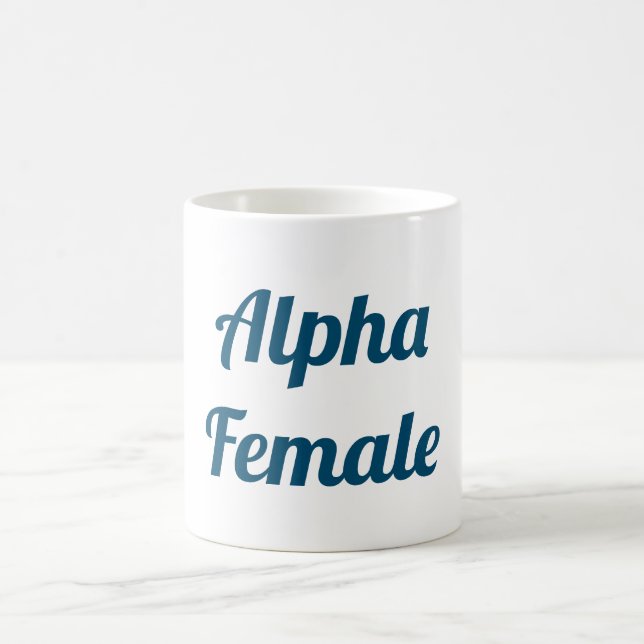Alpha-Weibliche Tasse (Mittel)