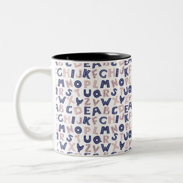 Alphabet Design  Zweifarbige Tasse (Links)