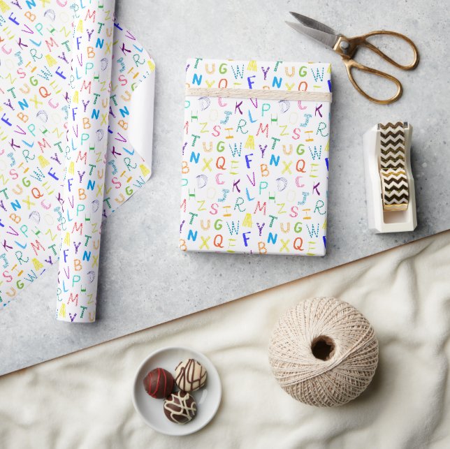 Alphabet Farbige handgezeichnete Kreide Geschenkpapier (Kunsthandwerk)