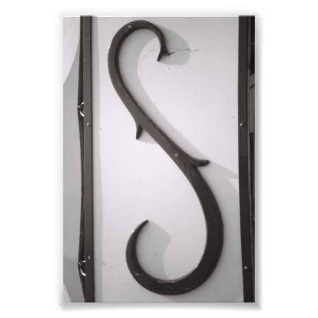 Alphabet Letter Fotografy S1 Black and White 4x6 Fotodruck (Vorne)