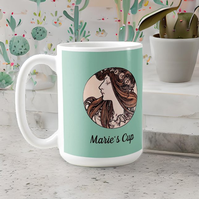 Alphonse Mucha Jugendstil-Frau mit Blume Kaffeetasse (Von Creator hochgeladen)